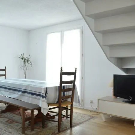House Maison 5 Pieces - 8 Couchages - Casa vacanze *